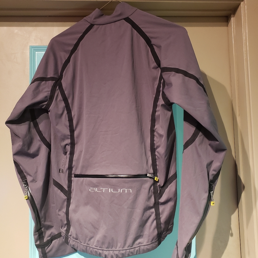 Mavic Altium jacket